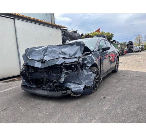 MAZDA Mazda 3