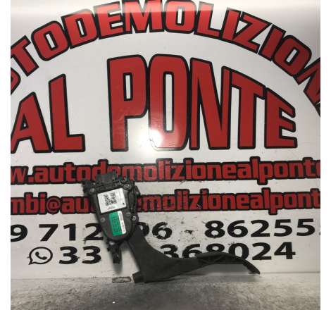Pedale acceleratore