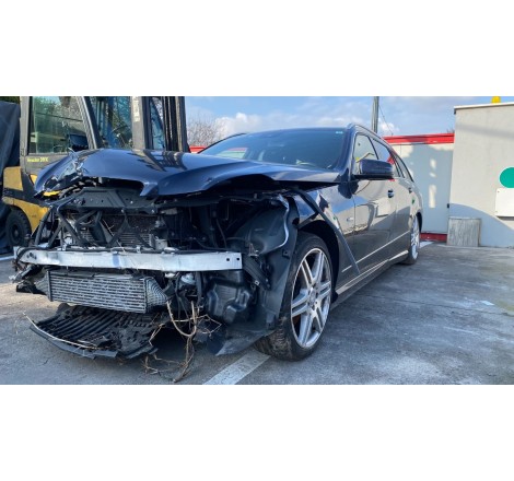 MERCEDES-BENZ	CLASSE E...